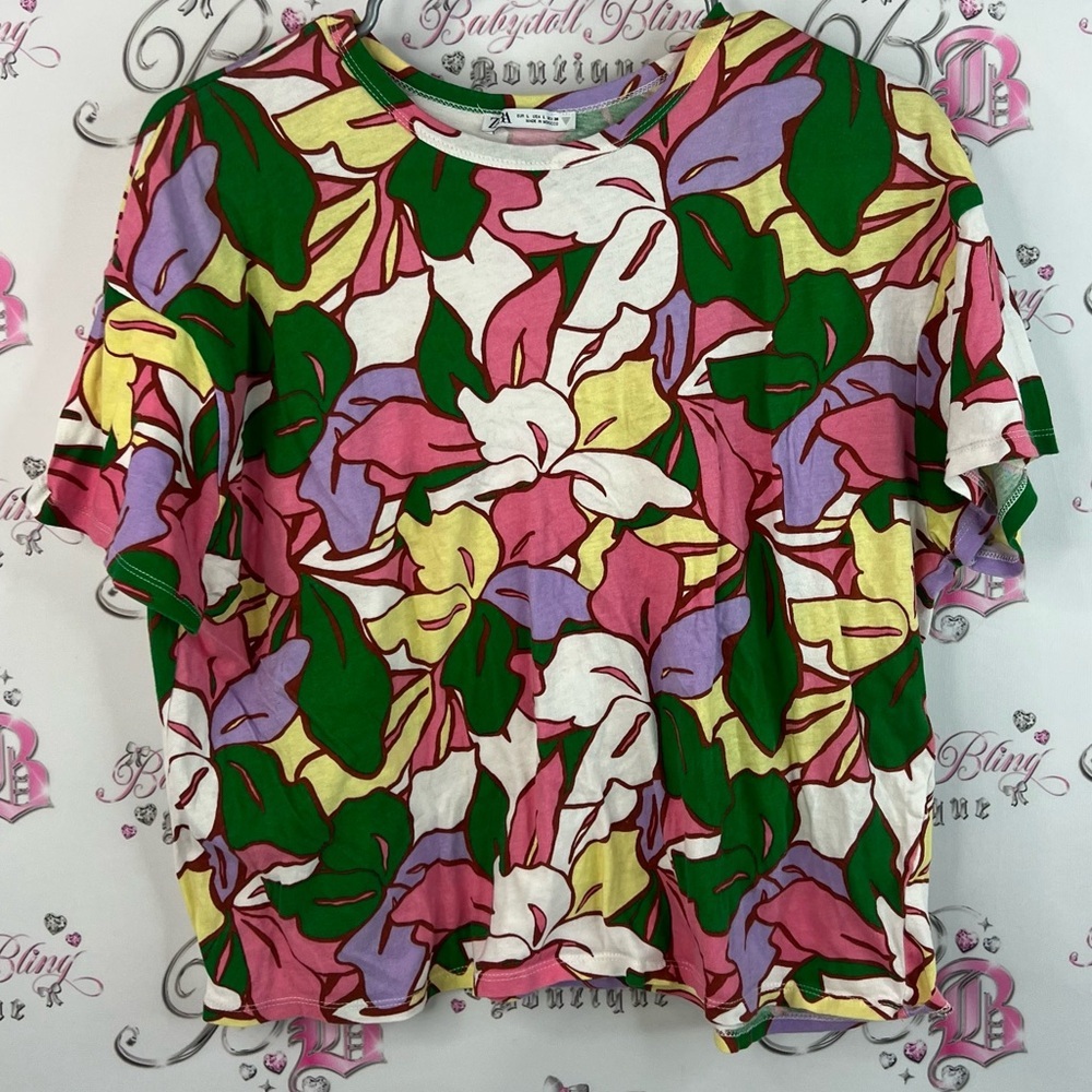 Zara tshirt tee floral flowers Lilly style Multicolor Floral Short Sleeve Top